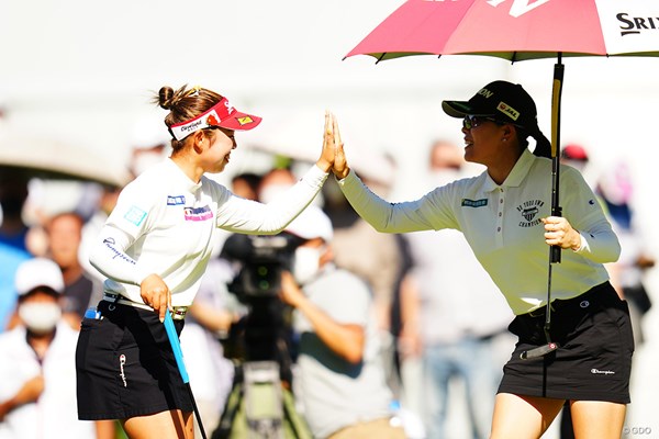 2022年 日本女子オープンゴルフ選手権 最終日 勝みなみ 山下美夢有 おててのシワとシワを合わせてしあわせ！