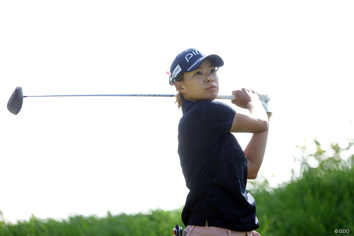 “ダボ”から8バーディで10位浮上 渋野日向子「4日間できる。超うれしい」