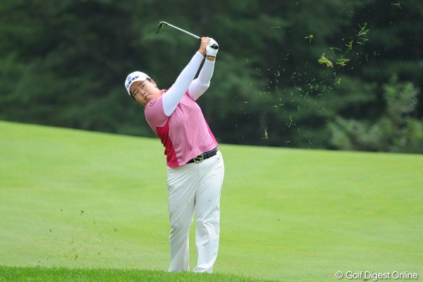 2010年 ニトリレディスゴルフトーナメント最終日 アン・ソンジュ きっちり69をマークして韓流パワーの底力を証明しました。5位
