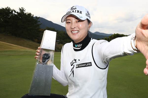 前年大会はコ・ジンヨンがプレーオフの末、逆転優勝を果たした (Chung Sung-Jun/Getty Images)