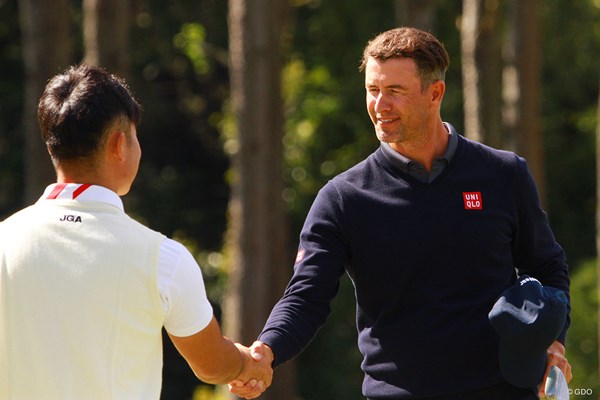 2022年 日本オープンゴルフ選手権競技 事前 蝉川泰果 アダム・スコット 蝉川泰果（左）はアダム・スコットとのラウンドに感激