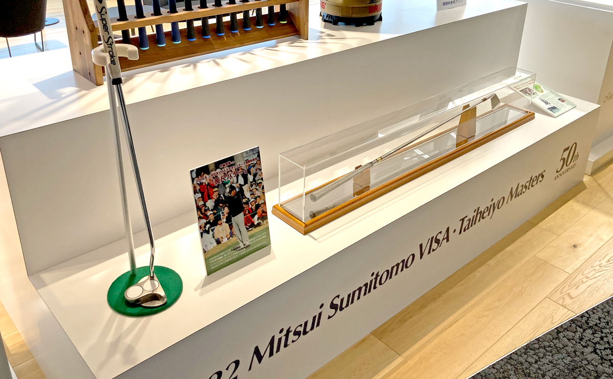 三井住友カード本社の特設ブースに展示されている2番アイアン