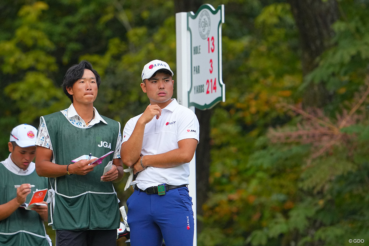 キャディと 2022年 日本オープンゴルフ選手権競技 3日目 蝉川泰果 