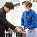 シャフトの塗装にも匠たちの技術が詰まっている（撮影：落合隆仁）