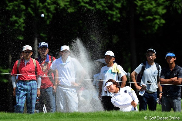 2010年 ゴルフ5レディスプロゴルフトーナメント初日 森田理香子 一時は6アンダーで首位に立ったリカコー。好調持続で初Vに向けて視界良好！3位T