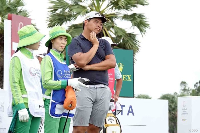 ショットに納得いかず「うーん」… 2022年 アジアパシフィックアマチュアゴルフ選手権 2日目 欧陽子龍