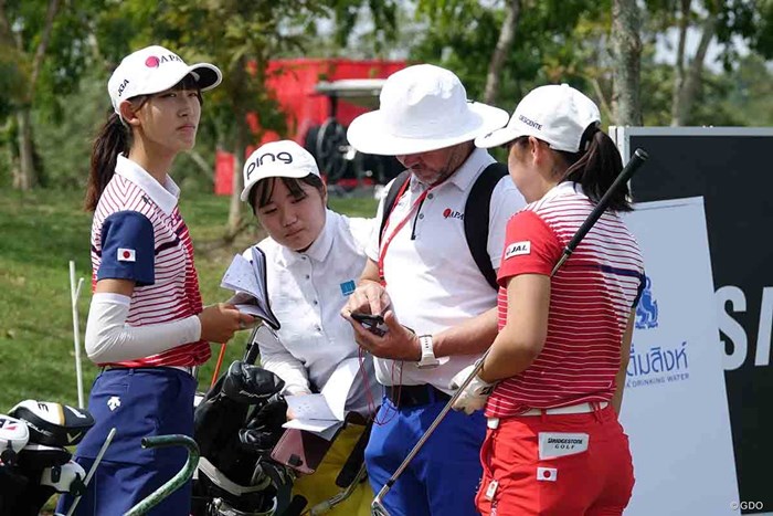 風の読み、クラブ選択を教わります 2022年 アジアパシフィック女子アマチュアゴルフ選手権 事前 馬場咲希