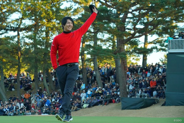 2019年 ゴルフ日本シリーズJTカップ 最終日 石川遼 19年はシーズン最終戦で3勝目を挙げ、ツアー最速で生涯獲得賞金10億円を突破した