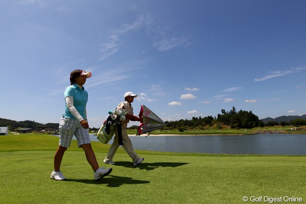 2010年 日本女子プロゴルフ選手権大会コニカミノルタ杯初日 茂木宏美 いきなりスタートから3連続バーディ！3アンダー3位タイです