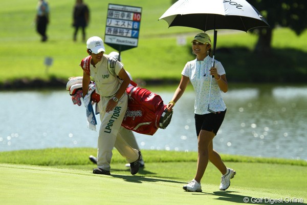 2010年 日本女子プロゴルフ選手権競技コミカミノルタ杯2日目 藤田幸希 2位に4打差の9アンダー単独首位に浮上した藤田幸希