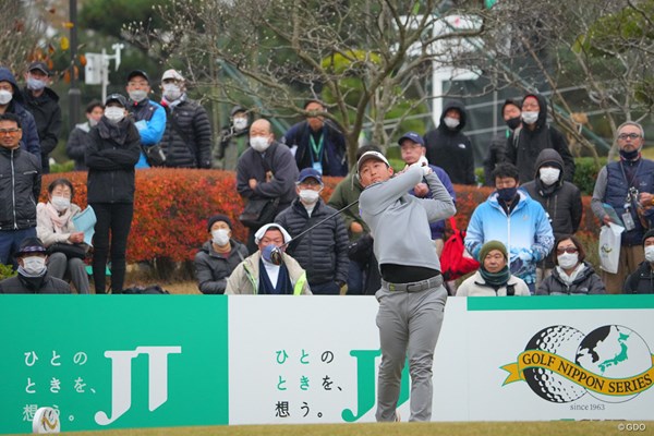2022年 ゴルフ日本シリーズJTカップ 事前 岩崎亜久竜 初出場の岩崎亜久竜が首位タイで発進した