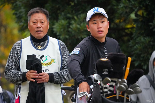 2022年 ゴルフ日本シリーズJTカップ  初日 長野泰雅 長野泰雅は父と2人で最終戦へ