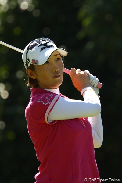2010年 日本女子プロゴルフ選手権大会コニカミノルタ杯最終日 飯島茜 帽子だったり、ウェアだったり・・・いつも猫が一緒です。