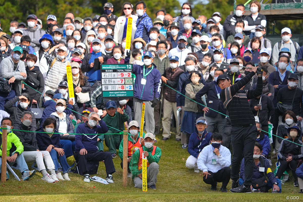 石川遼が制した11月「三井住友VISA太平洋マスターズ」。入場無料で大会期間中は2万人超のギャラリーが詰めかけた