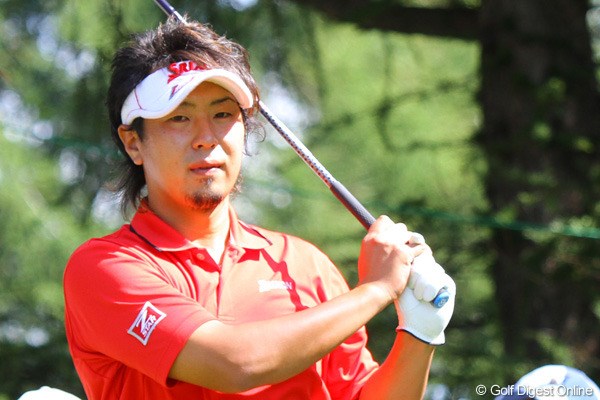2010年 ANAオープンゴルフトーナメント3日目 塚田陽亮 ティグラウンドで目が合い、挨拶してくれたので掲載しちゃいます。18位タイの塚田陽亮、素直で良い子です