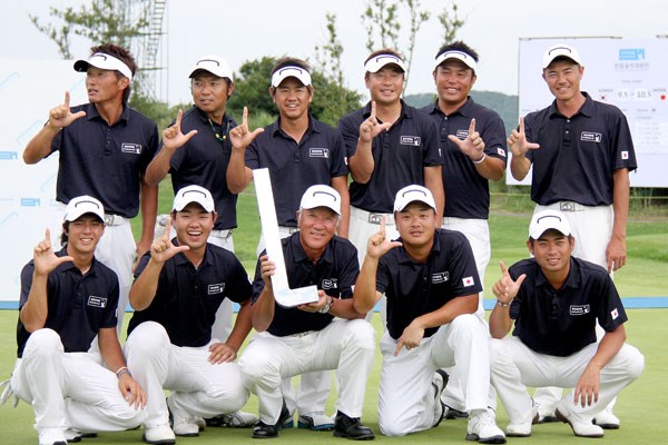 プレーヤーズラウンジ 日本代表メンバー 揃いのウェアで3日間を戦い、「現代キャピタル招待 韓日プロゴルフ対抗戦」で見事に勝利を掴んだ日本代表メンバーたち