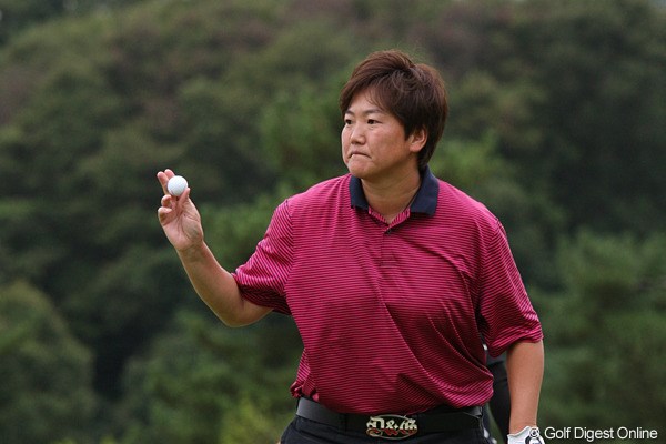 2010年 ミヤギテレビ杯ダンロップ女子オープンゴルフトーナメント初日 井上葉香 4アンダー単独首位スタートをきった井上葉香