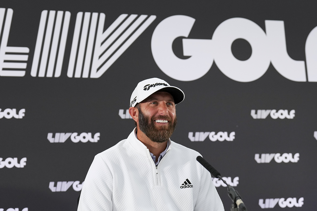 アディダスとの契約終了を選んだダスティン・ジョンソン※撮影は2022年6月(Aitor Alcalde／LIV Golf／Getty Images)