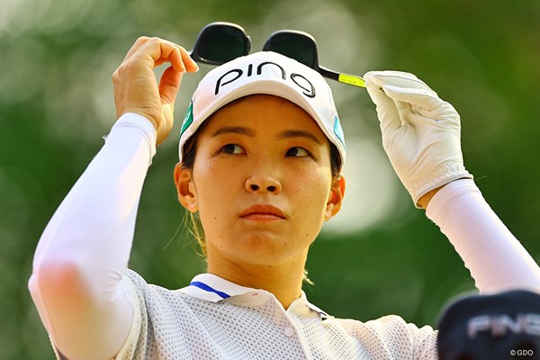 渋野日向子はイーグルで締めて27位