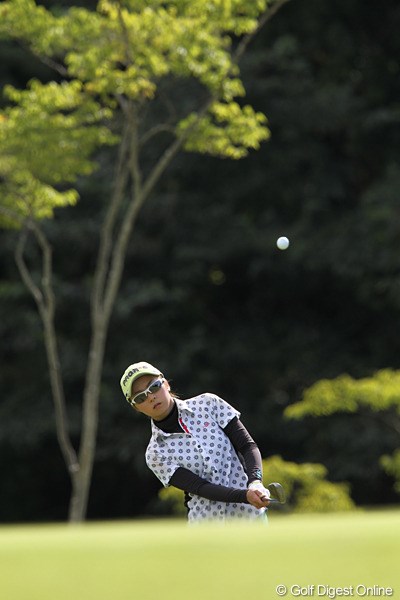 2010年 ミヤギテレビ杯ダンロップ女子オープンゴルフトーナメント最終日 菊地絵理香 9位タイフィニッシュの絵理香ちゃん、ベスト10入りは、りっぱです