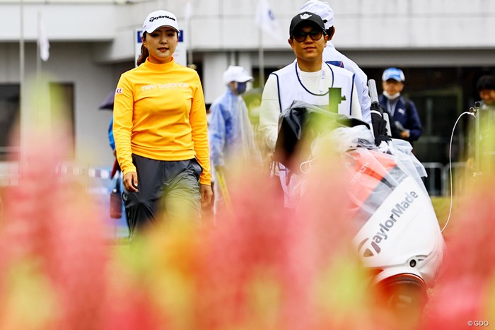 宮崎を意識したオレンジのウェアをチョイス 2023年 アクサレディスゴルフトーナメント in MIYAZAKI 最終日 山内日菜子