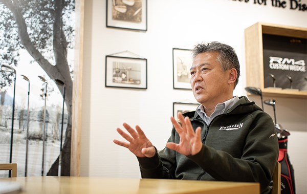 2023年フォーティーン特集 名匠だった創業者について語る桐谷社長(撮影:落合隆仁)