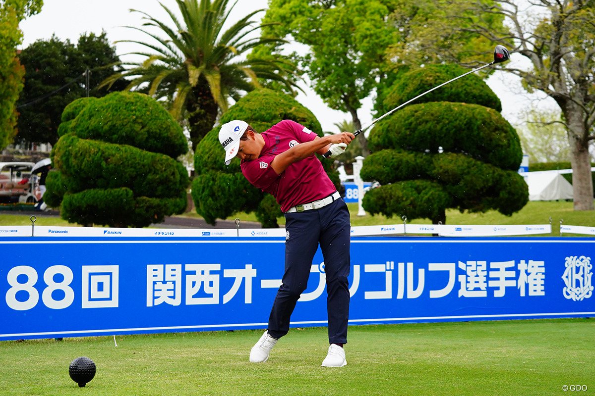 開幕前日はインコースで練習ラウンド