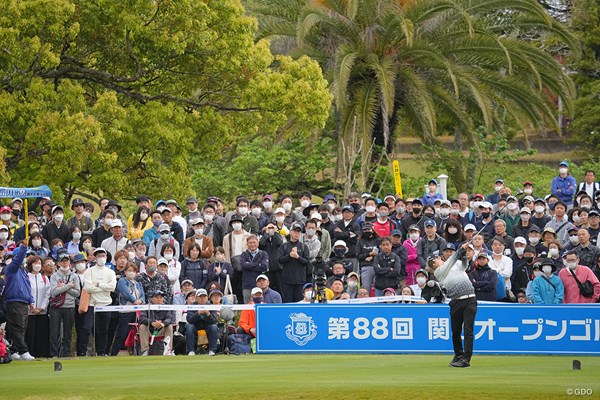 2023年 関西オープンゴルフ選手権競技 最終日 石川遼 午前8時スタートの第1組から大ギャラリーが見守った