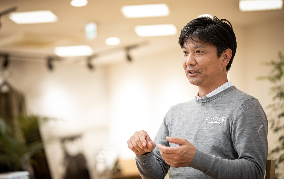 フォーティーン営業部の池田純参事は偉大なゴルフクラブ設計家、竹林隆光さんの思いを継承するひとり（撮影：落合隆仁）