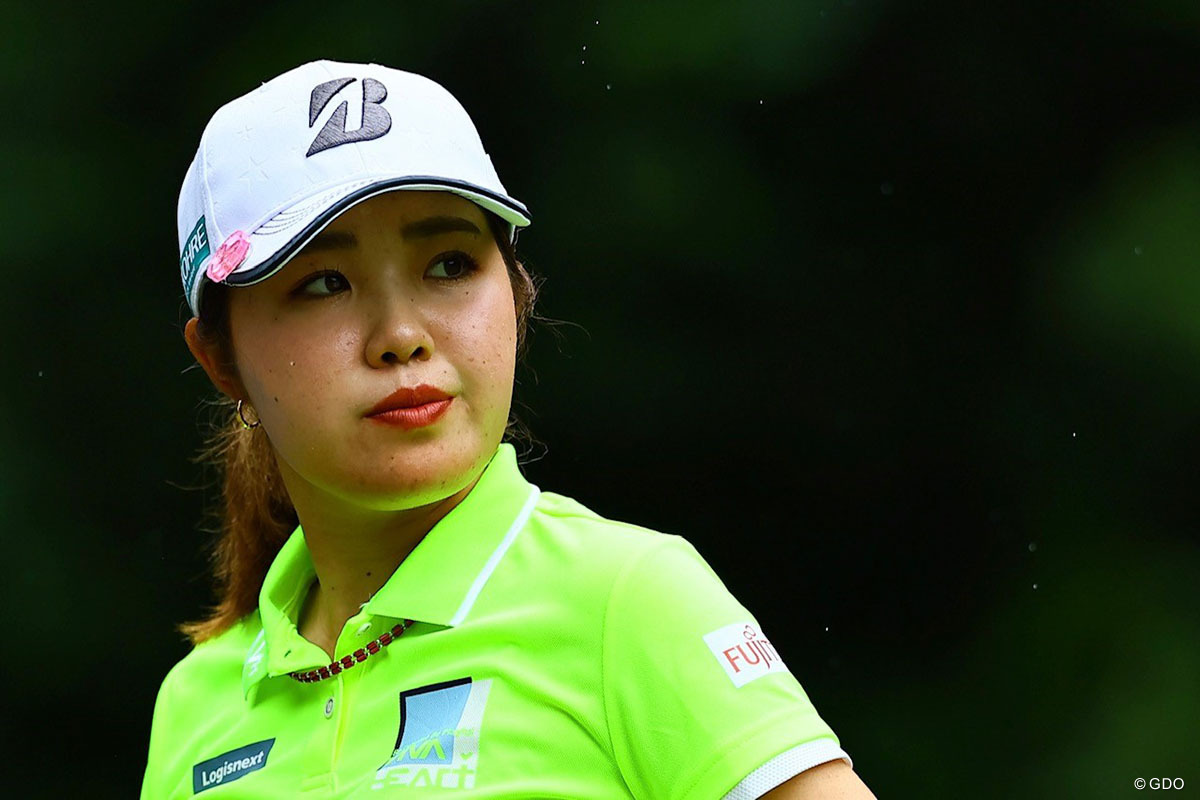 首位と1打差の4アンダー2位で発進