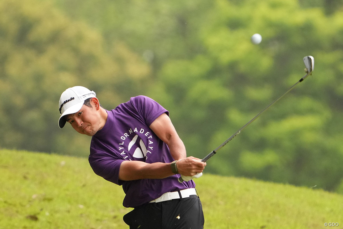 アイアンショットに力が入る