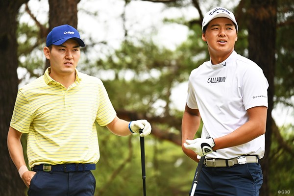 2023年 ゴルフパートナー PRO-AMトーナメント 2日目 丸山奨王 石川航 予選2日間は石川遼の弟・航（右）と同組だった