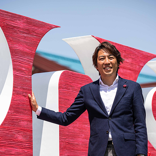 忍者の里で異彩を放つゴルフ場 「なんでもトライ」を地でいく名物支配人 ～ローズGC