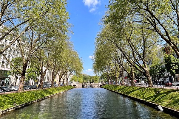 2023年 KLMオープン 事前 デュッセルドルフの街並み ランニングコースにぴったりの川のほとり