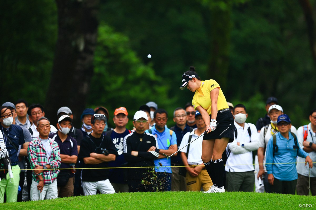2023年 宮里藍サントリーレディスオープンゴルフトーナメント 2日目 岩井千怜