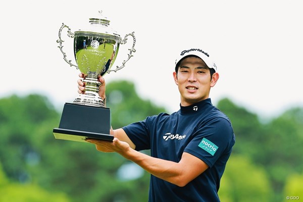2023年 ASO飯塚チャレンジドゴルフトーナメント 4日目 中島啓太 中島啓太がプロ初優勝を遂げた