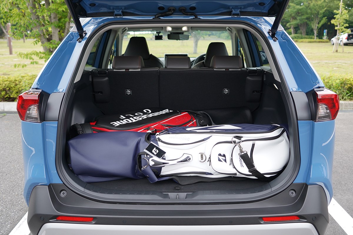 トヨタ「RAV4」のゴルフバッグ積載量を調査