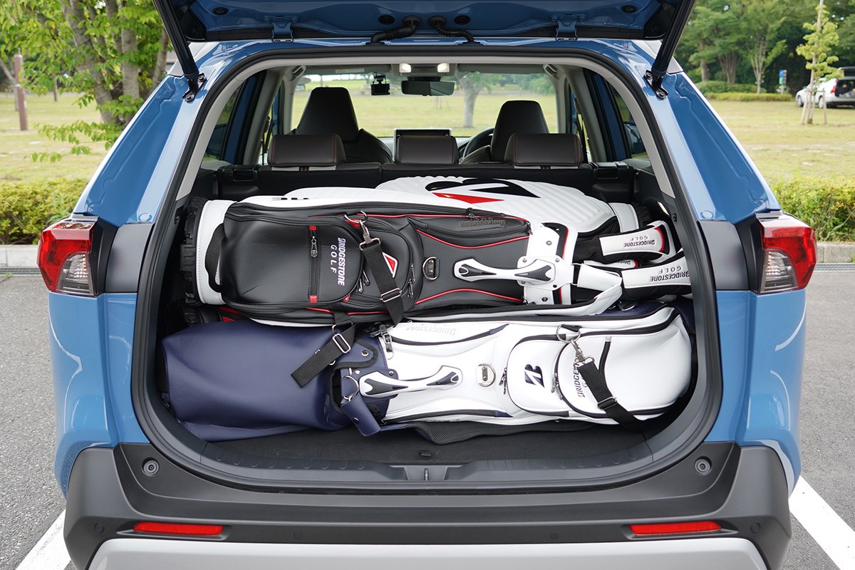 トヨタ「RAV4」のゴルフバッグ積載量を調査