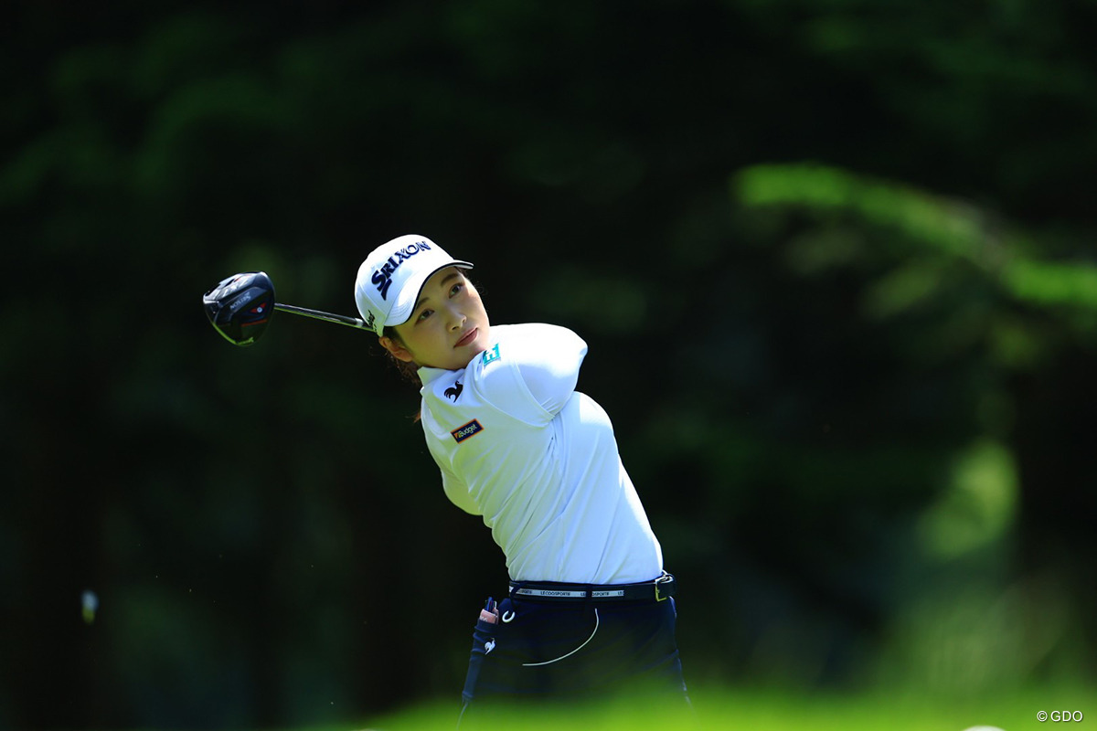 最終日を首位で迎える北海道出身の小祝さくら