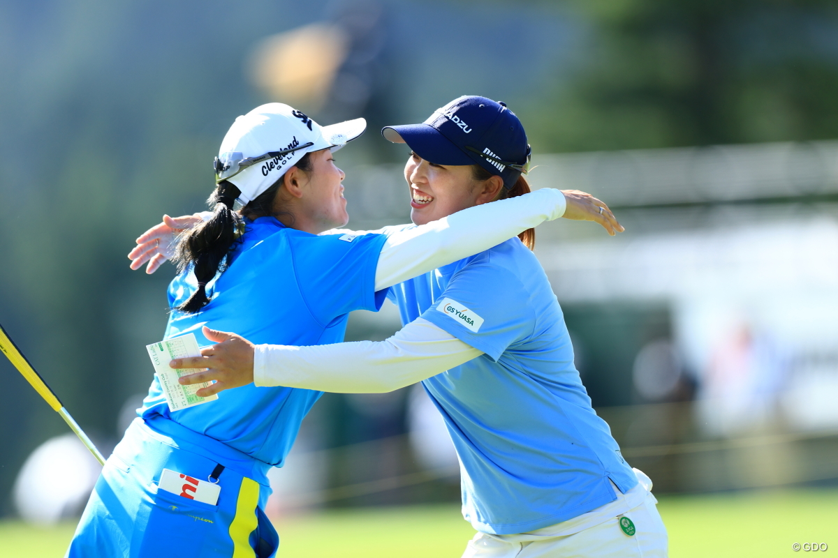 今季初の首位発進