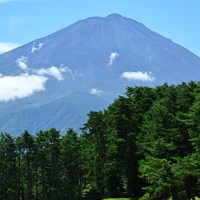 富士のふもとで 2023年 フジサンケイクラシック 初日 石坂友宏
