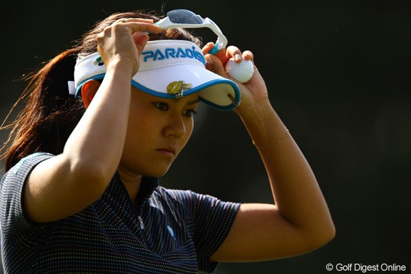 2010年 日本女子オープンゴルフ選手権競技3日目 宮里藍 とにかく今日の藍ちゃんは、集中している表情でした。スコアに結び付かなかったのが残念でした。