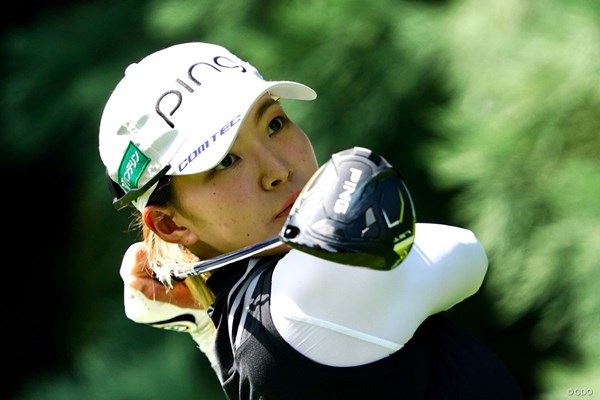 渋野日向子は23位に浮上して最終日を迎える