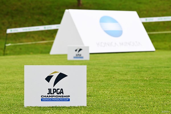 2023年 日本女子プロゴルフ選手権大会コニカミノルタ杯 事前 大会ロゴ ことしから大会ロゴが刷新された