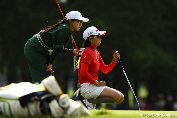 2010年 日本女子オープンゴルフ選手権競技最終日 上原彩子 出入りの激しいゴルフでスコアを落としてしまい、優勝戦線に絡めず、一緒にラウンドした宮里美香にプレッシャーを掛けられませんでした。
