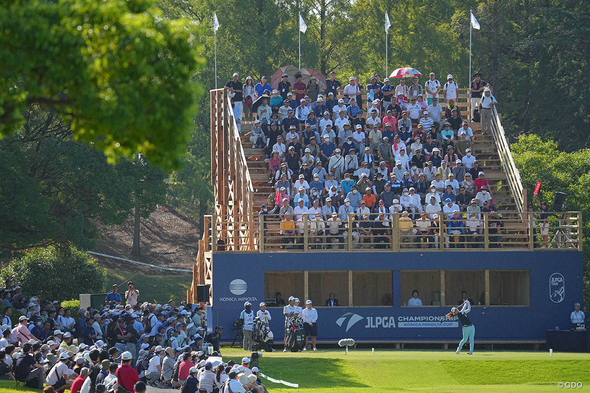 第1組トップスタートながら、地元の大声援を受けてスタート。