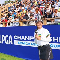インタビューはもちろんトレードマークの笑顔で。 2023年 日本女子プロゴルフ選手権大会コニカミノルタ杯 最終日 神谷そら