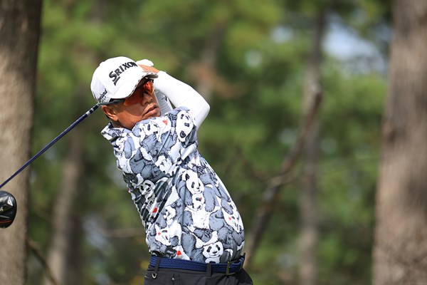 2023年 日本シニアオープンゴルフ選手権 2日目 プラヤド・マークセン 連覇へ首位に並んだマークセン（提供：日本ゴルフ協会）