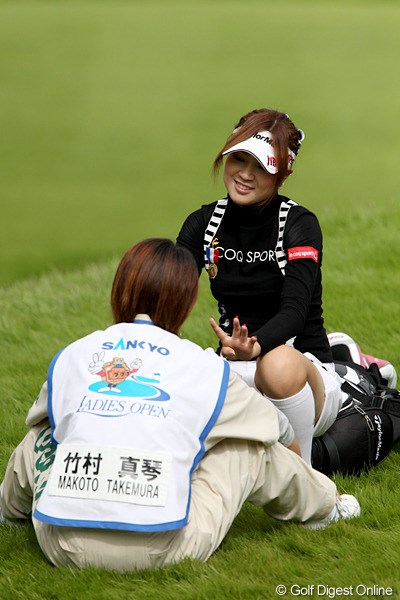 2010年 SANKYOレディースオープン初日 竹村千里・真琴