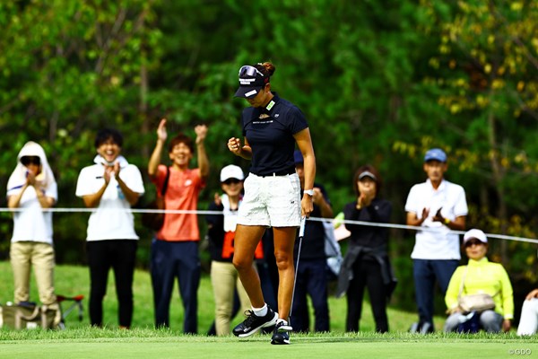 2023年 日本女子オープンゴルフ選手権 4日目 原英莉花 小さく強いガッツポーズ